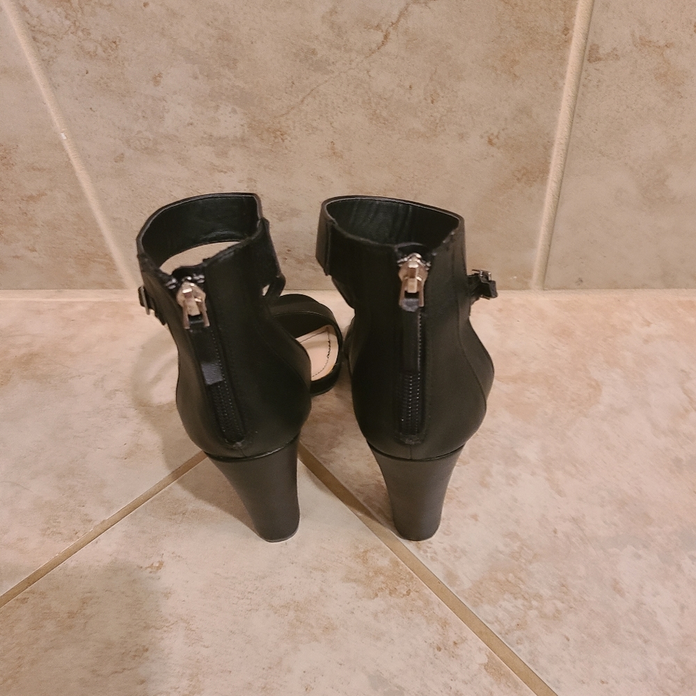 Bamboo Sandals - Picture 3 of 6